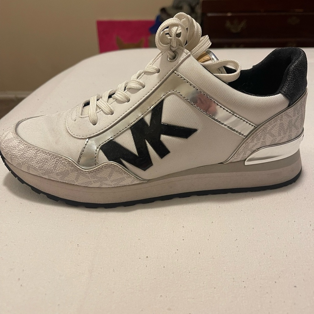 MK two tone Logo Trainers size 8.5